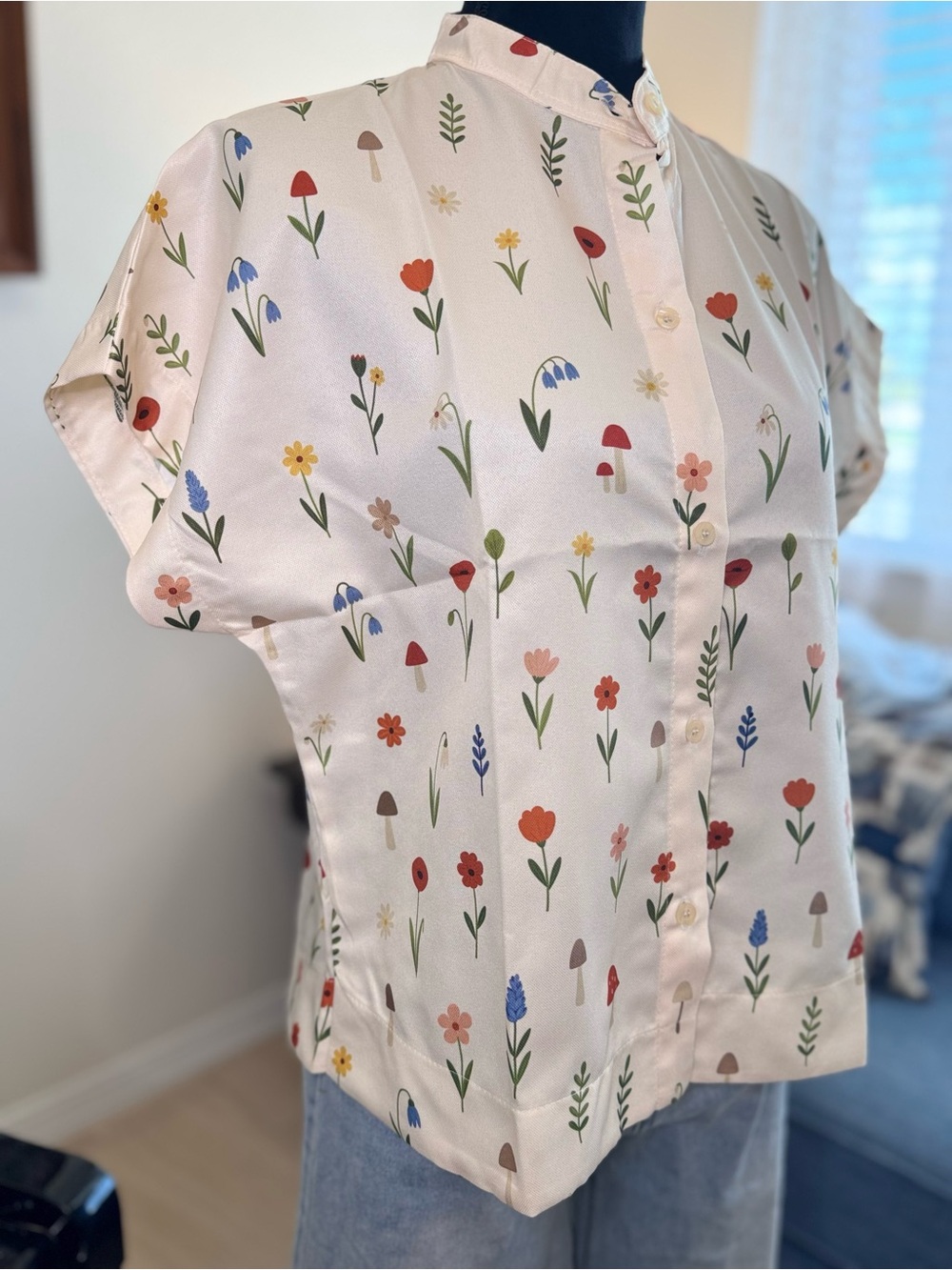 Floral Print Button-Front Top - Picture 6 of 13